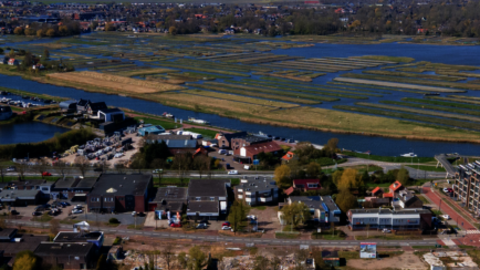 Luchtfoto van Heerhugowaard met stand en rijk van 1000 eilanden