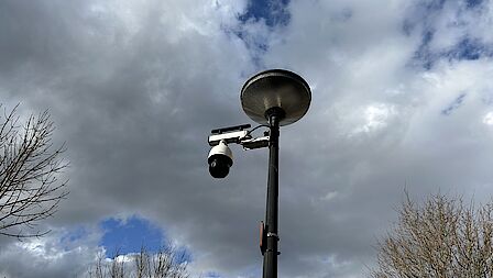 Een camera die wordt gebruikt ter monitoring.